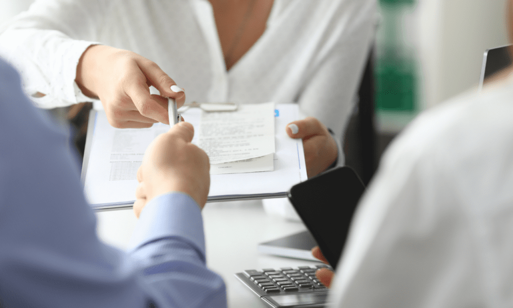 Consentimiento firmado de tratamiento de datos